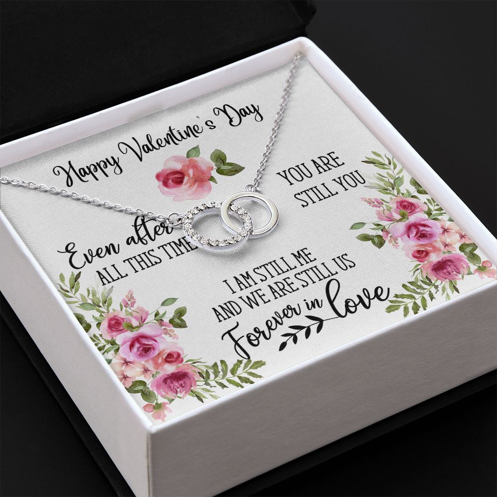 Amazon.com: LOVCAS Valentine Day Gifts for Her,Birthday Gifts for Women,  Personalized Gifts for Her, Girlfriend Preserved Real Rose with 100  Languages I Love You Necklace Enchanted Flower Rose Gifts : Home &